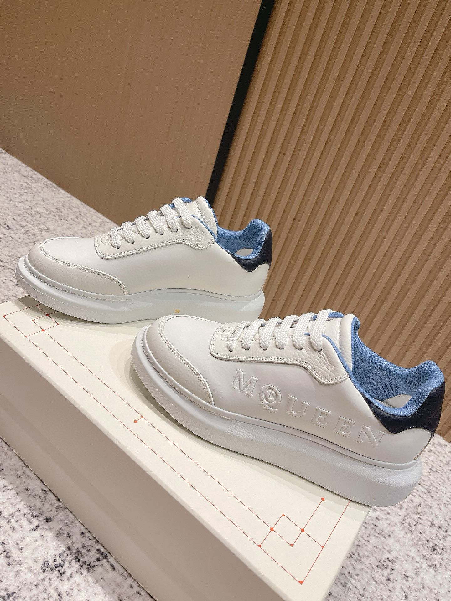 Shoe McQueen shoe — ec8cfbdb angle 1