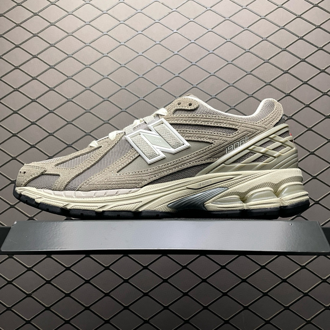 Shoe New Balance sneakers — 32025783 angle 1