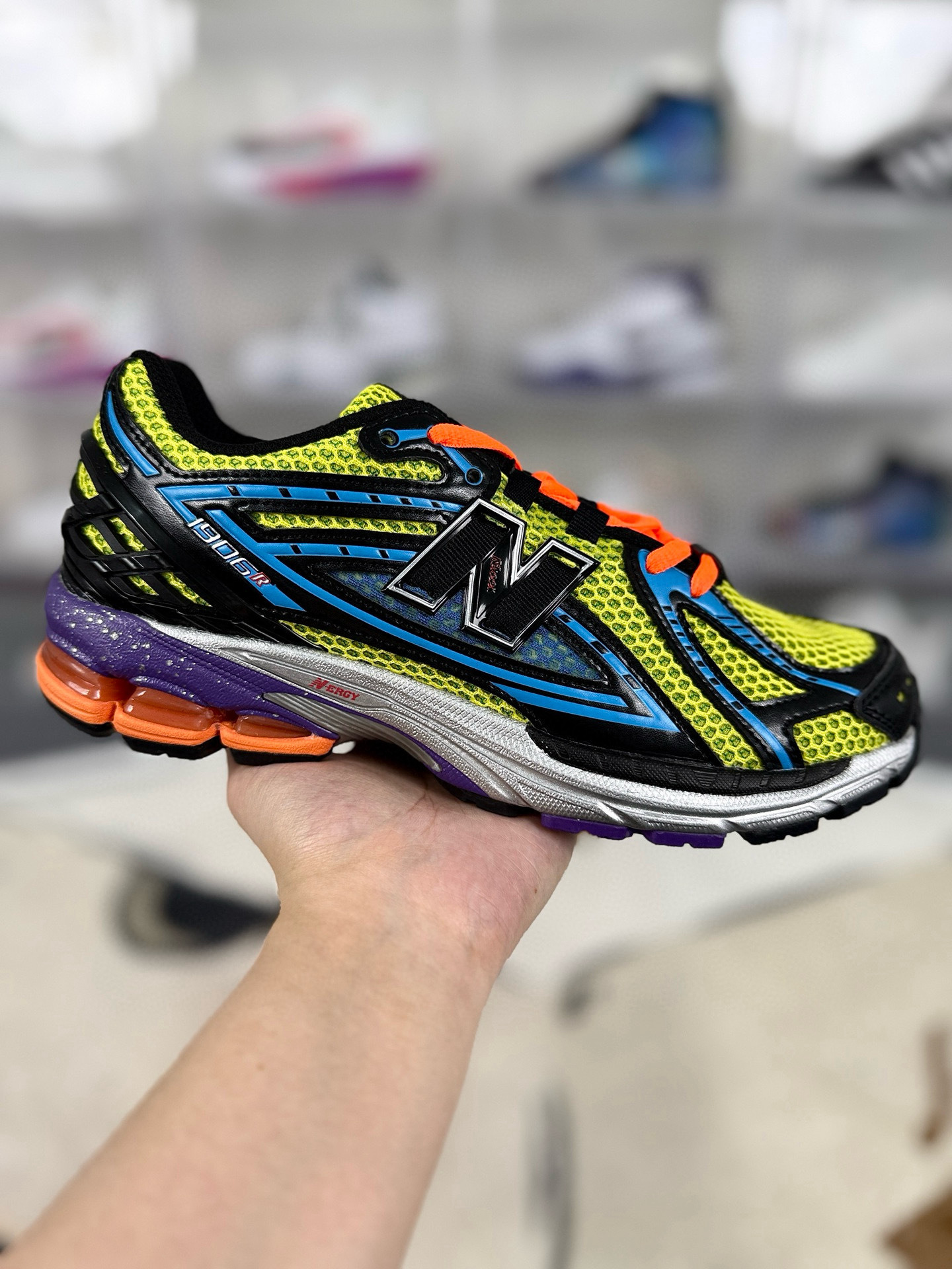 Shoe New Balance sneakers — 867c8687 angle 1