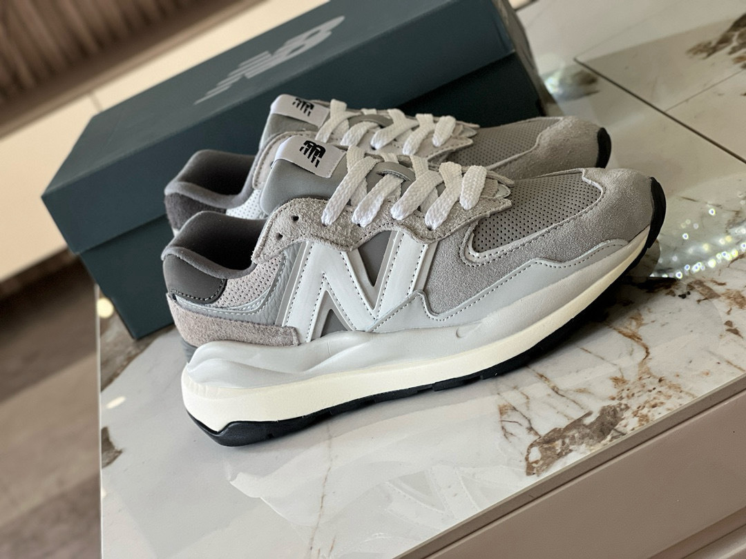 Shoe New Balance sneakers — bd1a1a6c angle 1