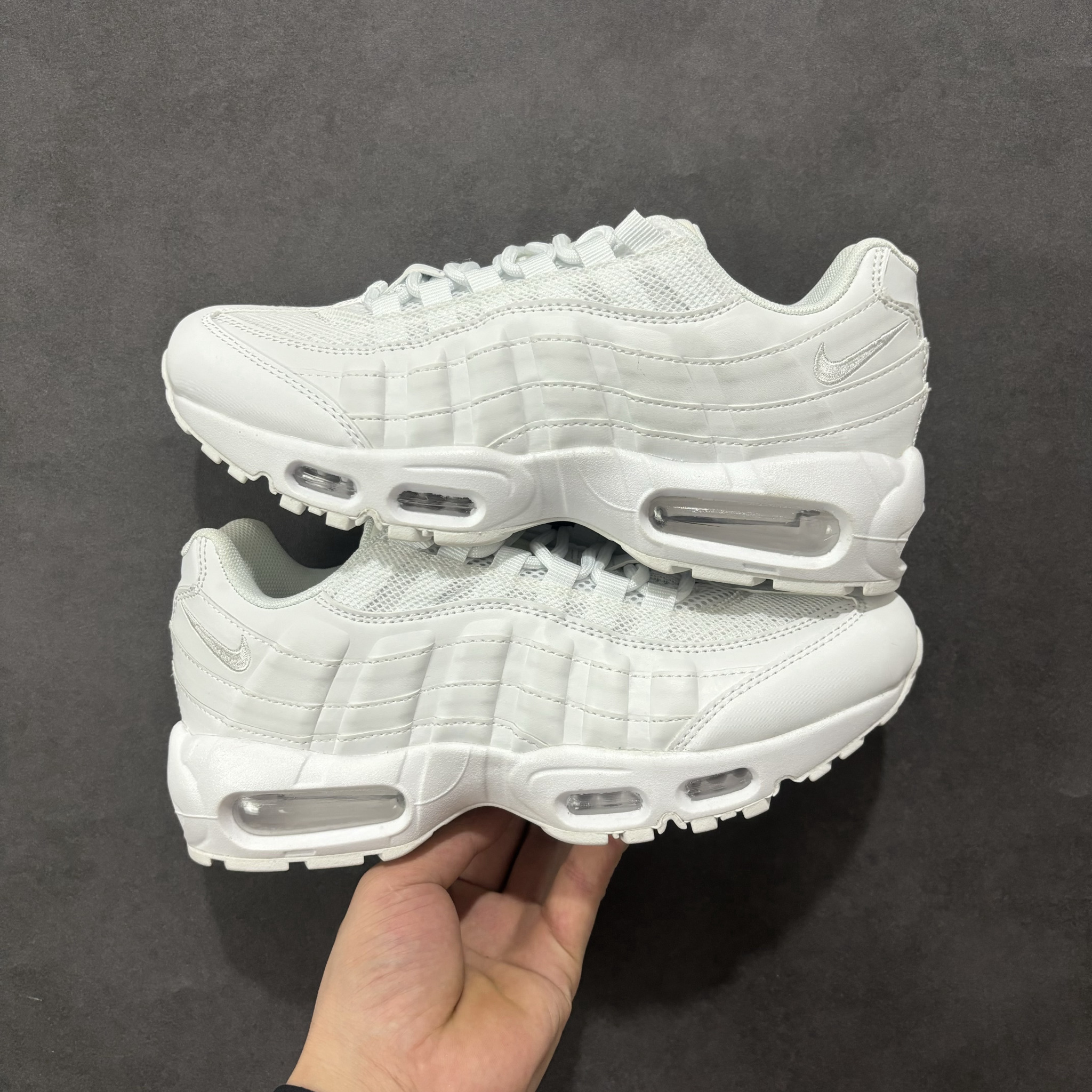Shoe Nike Shoes — fa71d528 angle 1