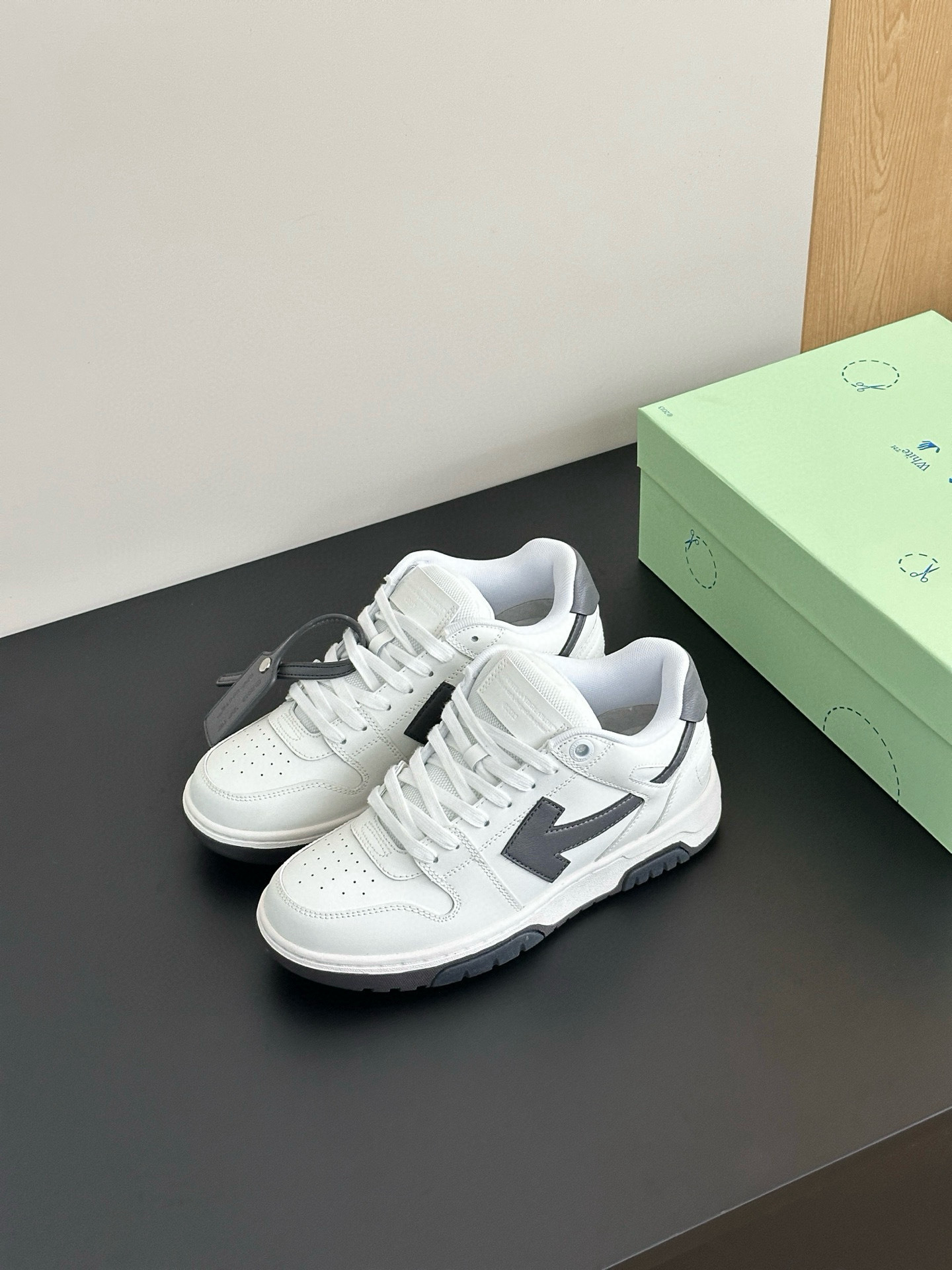 Shoe Off-White Shoes Collection — ef1c6f4a angle 1