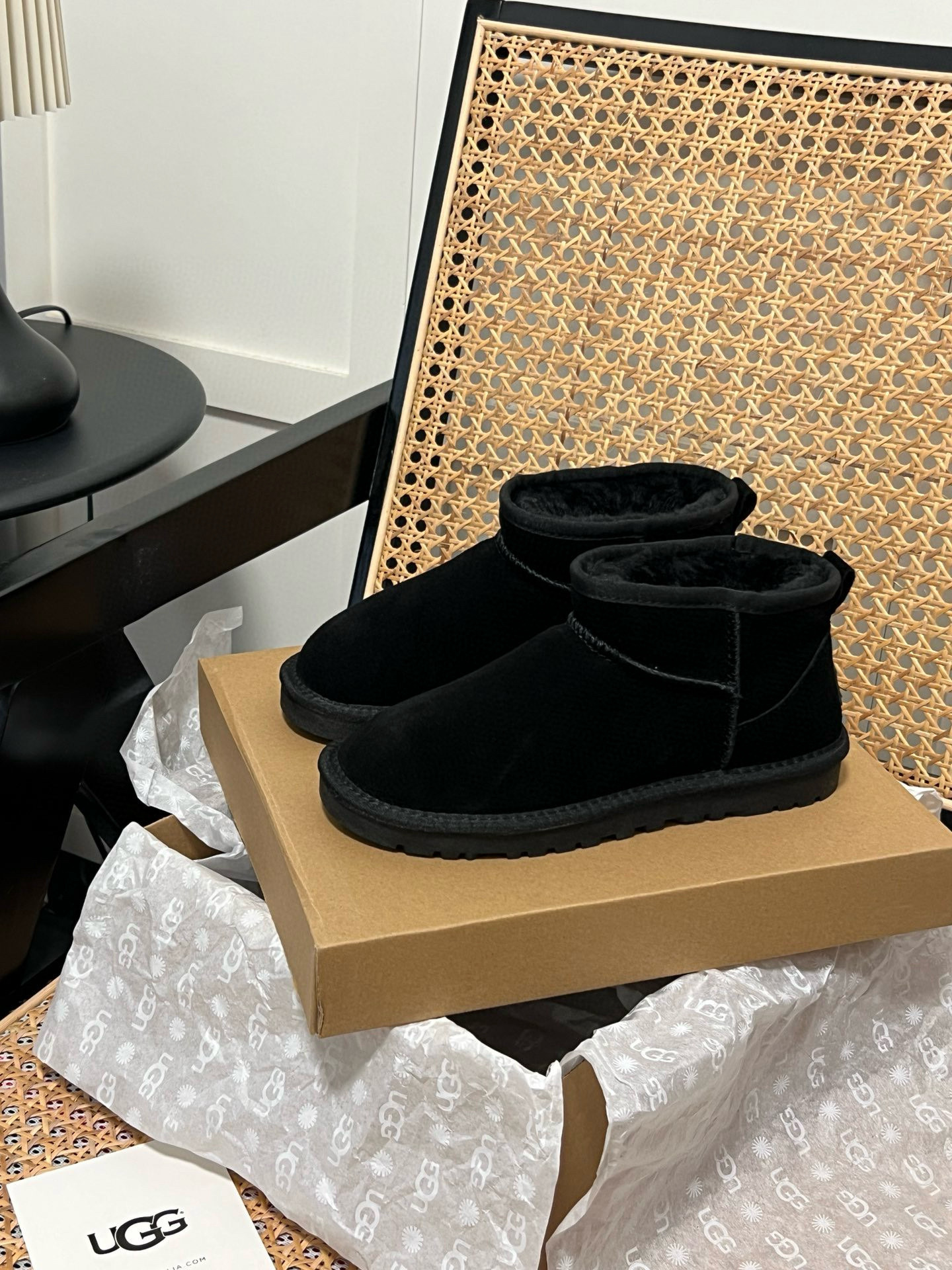 Shoe Ugg series — 2a17b8fc angle 1