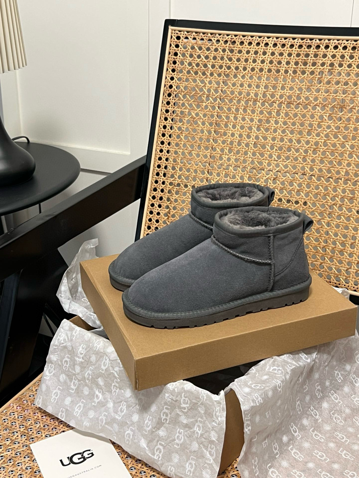 Shoe Ugg series — 70da1c12 angle 1