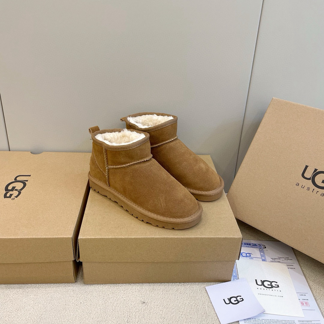Shoe Ugg series — 958dc1c9 angle 1