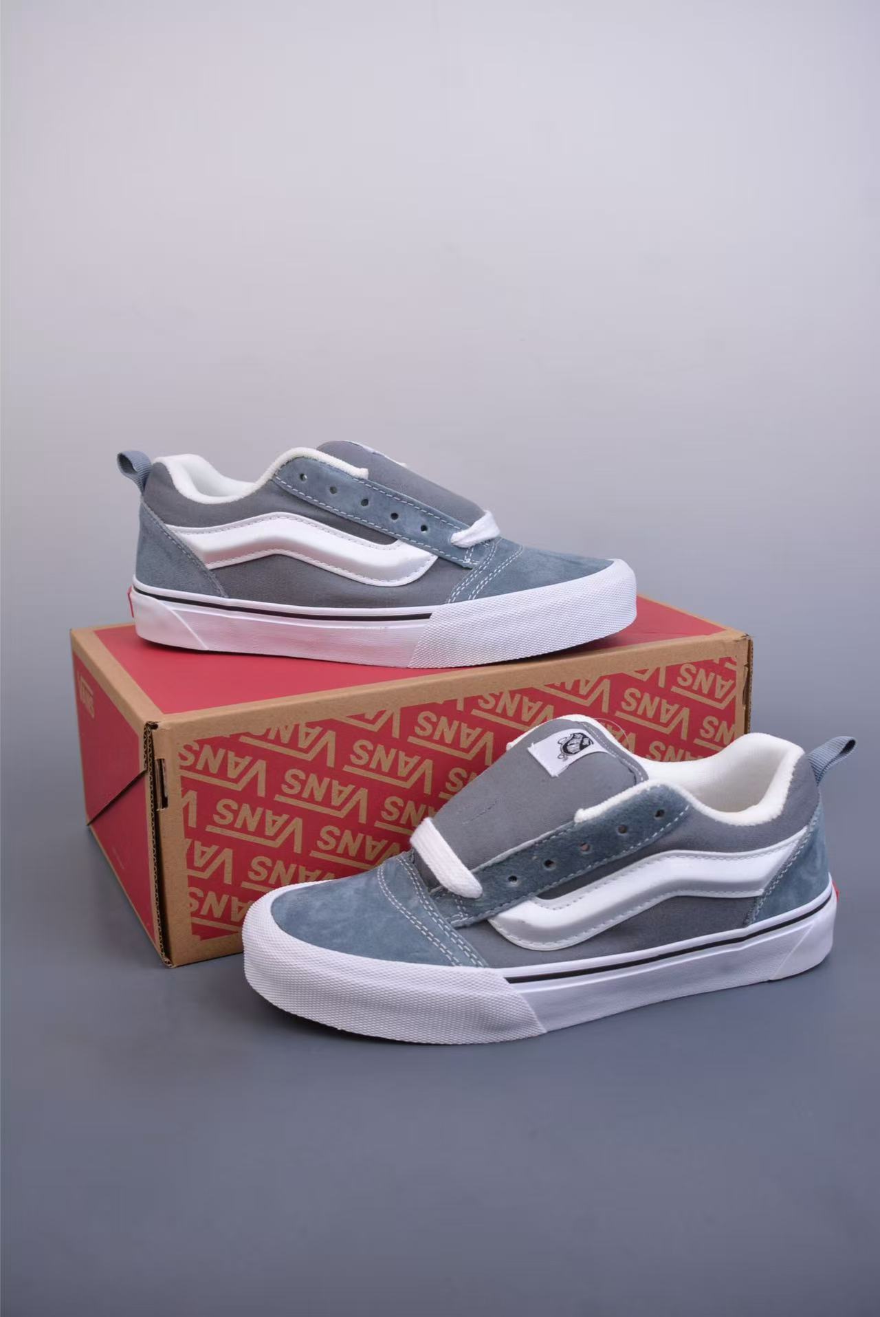 Shoe Vans Old Skool shoes — a719e74b angle 1