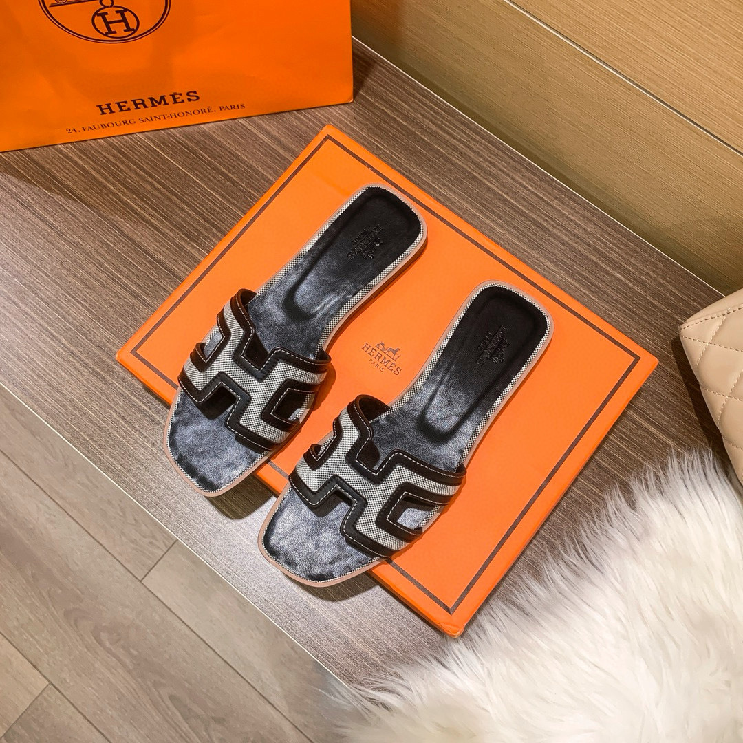 Shoe Women Sandals — 72e081b1 angle 1