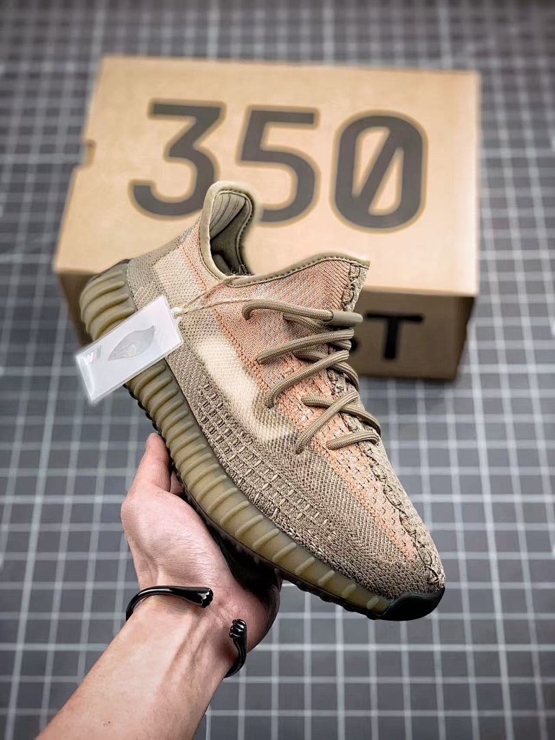Shoe YEEZY — 758e503f angle 1