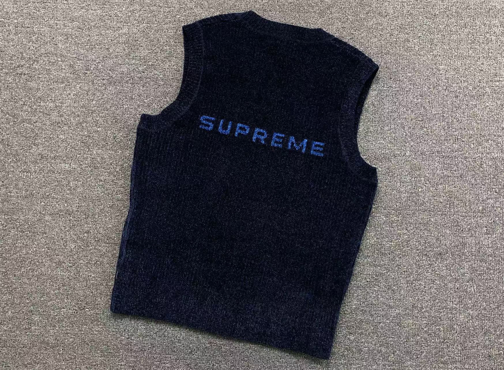 Supreme Hoodie — 54ddab31 angle 1