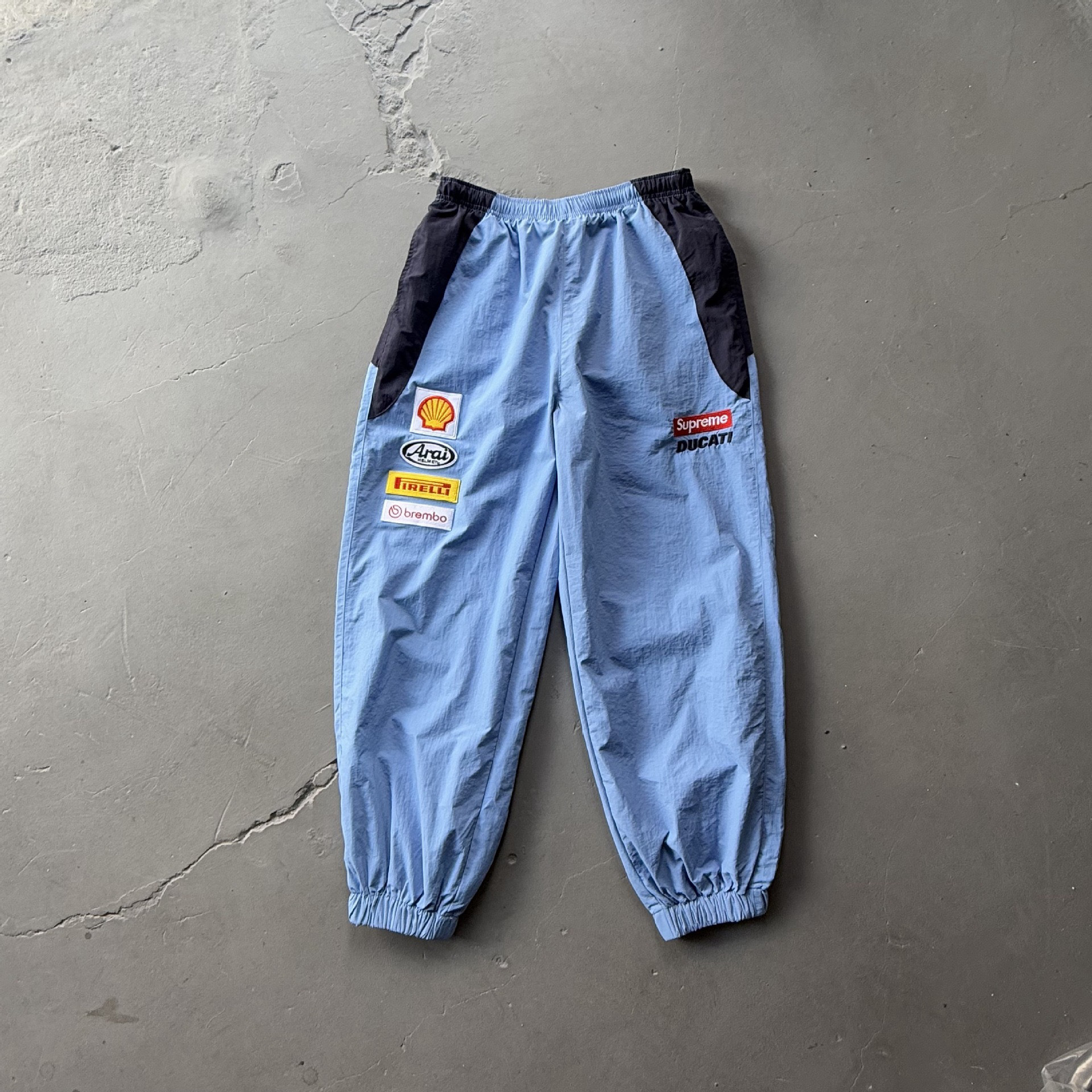 Supreme Hoodie — 5ad2568f angle 1