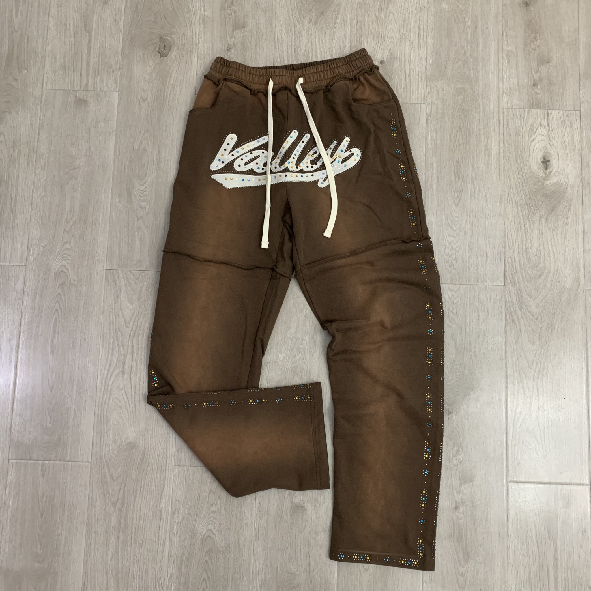 Valley Pants — 06705b6d angle 1
