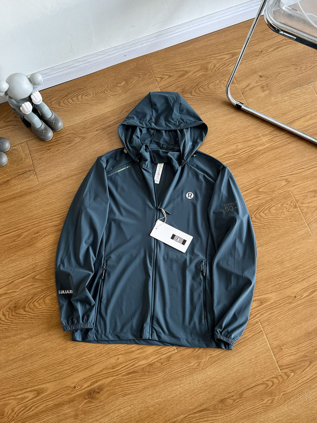 lululemon Hoodie — 470a003a angle 1