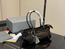 Designer Bags Balenciaga — U171
