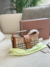 Designer Bags Burberry — Y232