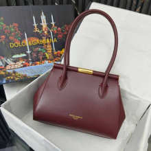 Designer Bags Dolce Gabbana — 686