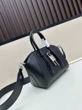 Designer Bags Givenchy — 7