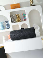 Designer Bags Louis Vuitton — M10147-1