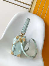 Designer Bags Louis Vuitton — M27449-1