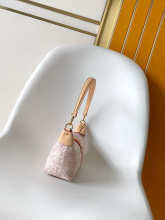 Designer Bags Louis Vuitton — M2A382-1