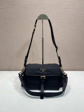 Designer Bags Prada — D394