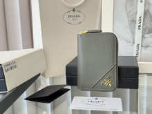 Designer Bags Prada — M358-10