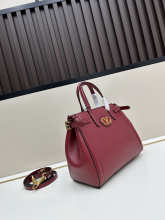 Designer Bags Valentino — 1