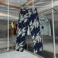 Louis Vuitton Pants — 087659fb