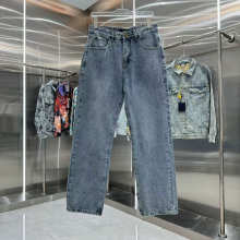 Louis Vuitton Pants — 14de622e
