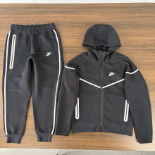 Nike Hoodie — 29a459d8