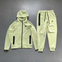 Nike Hoodie — 60984ea4