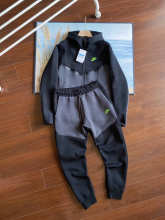 Nike Hoodie — 8c2696b8