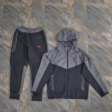 Nike Hoodie — d29a95a3