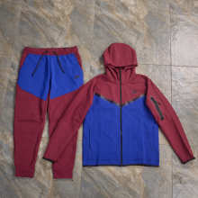 Nike Hoodie — e34a0964