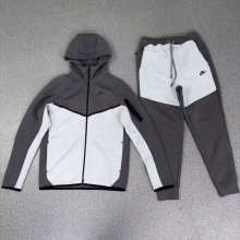 Nike Hoodie — e4d8b798
