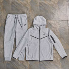 Nike Hoodie — e56873a1