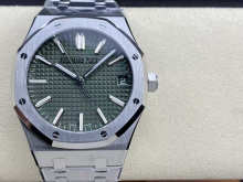 Watch — eea5905b